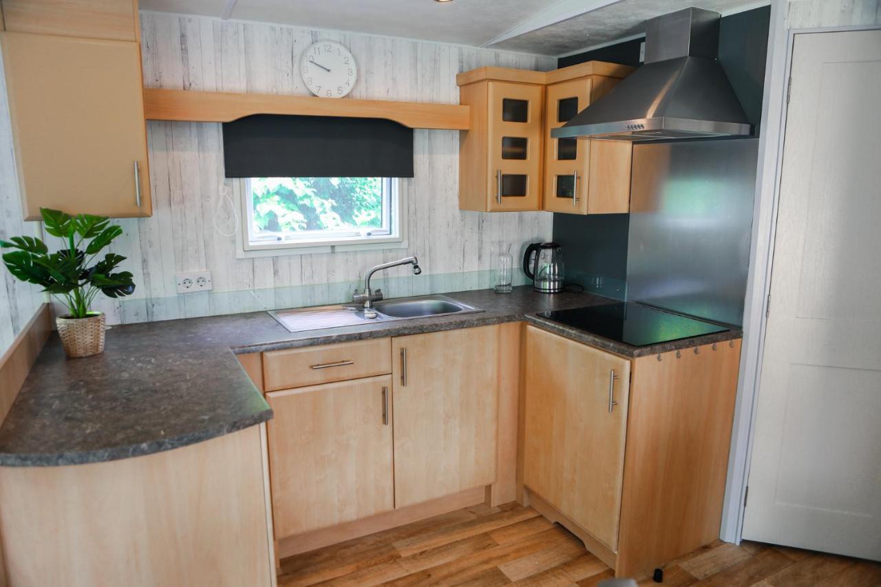 Chalet Op 5* Camping De Paardekreek Kortgene Luaran gambar