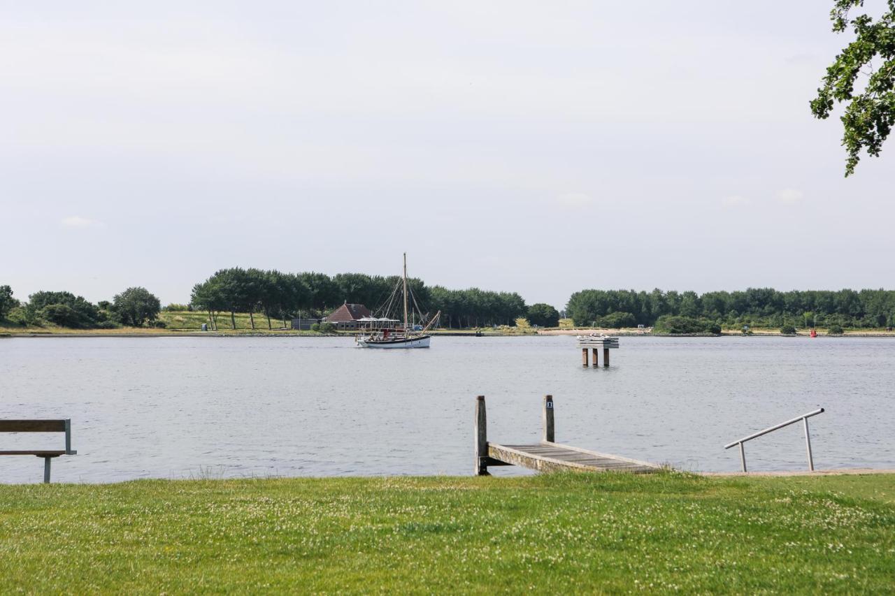 Chalet Op 5* Camping De Paardekreek Kortgene Luaran gambar