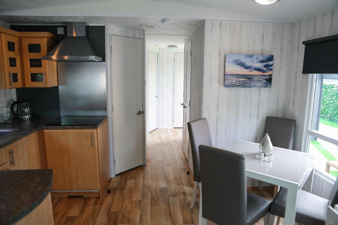 Chalet Op 5* Camping De Paardekreek Kortgene Luaran gambar
