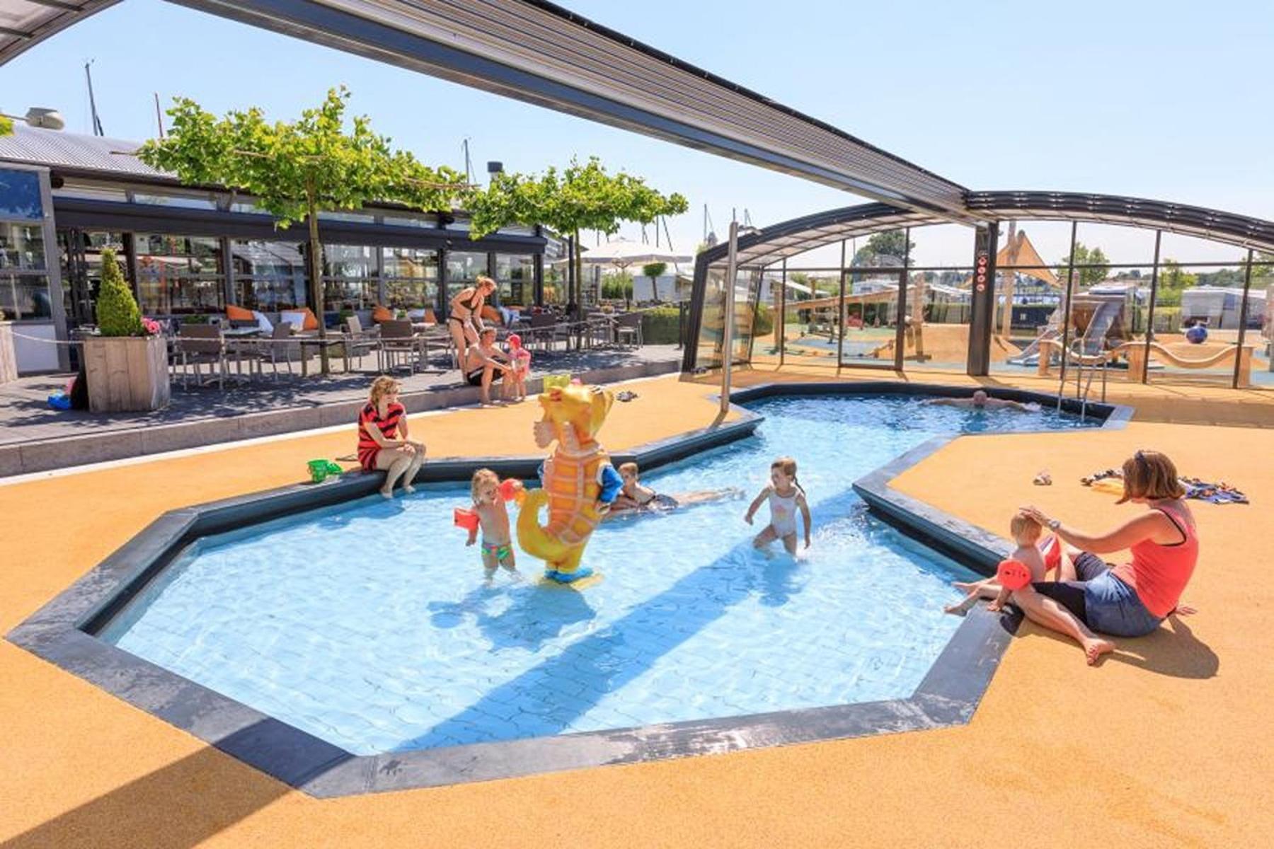 Chalet Op 5* Camping De Paardekreek Kortgene Luaran gambar